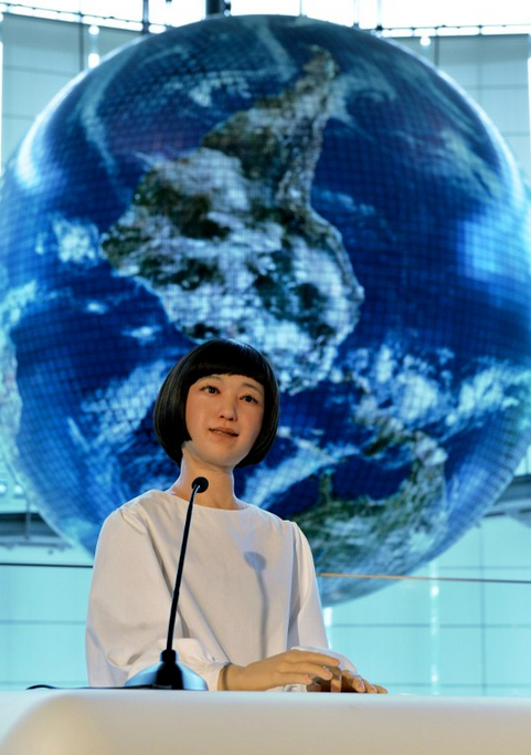 İlk android haber spikeri - Resim: 2