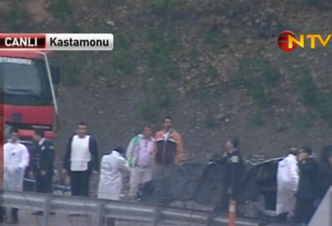 Saldırı sonrası araç bu hale geldi - Resim: 4