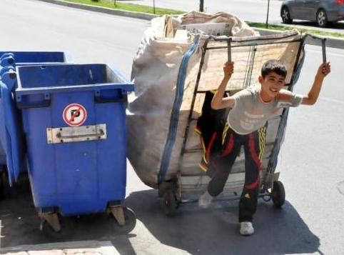 Onlar da 23 Nisan çocukları ama... - Resim: 2