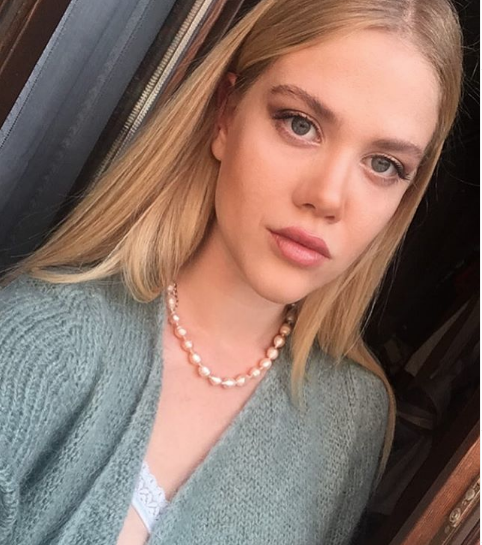 Bodrum Masalı'nın yıldızıydı Serel Yereli bornozlu fotoğrafını paylaştı - Resim: 1