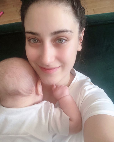 Hazal Kaya'dan olay itiraf! Gözlerimin altı mor değil, çürük artık... - Resim: 1