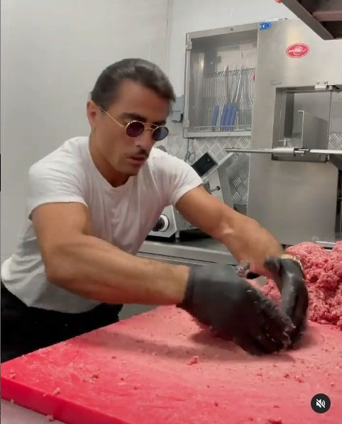 Kıymayla yaptıkları pes dedirtti Nusret Gökçe yine olay yarattı tepkiler geldi - Resim: 4