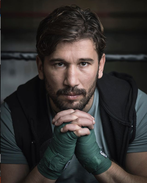 Polisin kafasında şişe kırmıştı Survivor şampiyonu Adem Kılıçcı hakim karşısına çıktı - Resim: 3