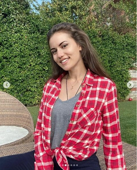 Fahriye Evcen'in paylaşımında o hata gözden kaçmadı takipçileri yorum yağdırdı - Resim: 3