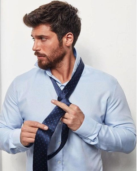 Can Yaman alkolü fazla kaçırdı mekanda uyuyakaldı işte olaylı gecenin ayrıntıları - Resim: 3