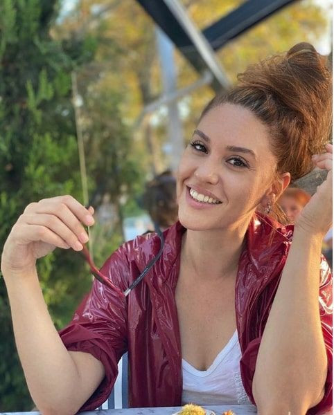 Evrim Alasya'dan veda mesajı geldi TV8 Kırmızı Oda Meliha'sı bakın neden ayrıldı - Resim: 4