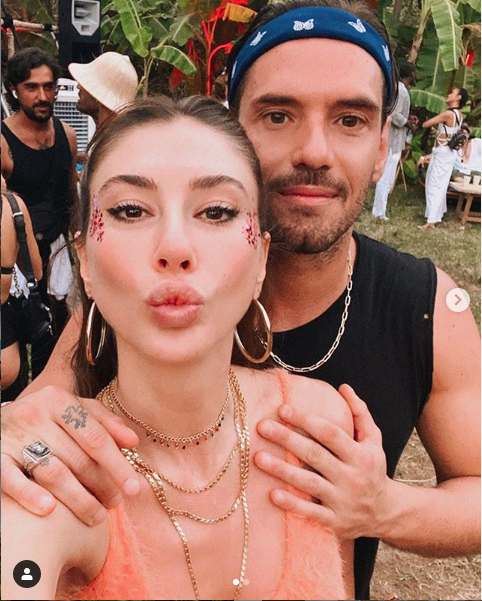 Şeyma Subaşı'nın takipçileri o detaya eleştiri yağdırdı mayolu pozları olay oldu - Resim: 1