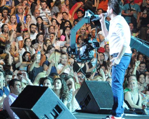 Ünlülerin buram buram aşk dolu anları - Resim: 4