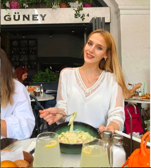 Masterchef Didem kimdir yaşı kaç Didem Devay boyu kaç cm? - Resim: 0