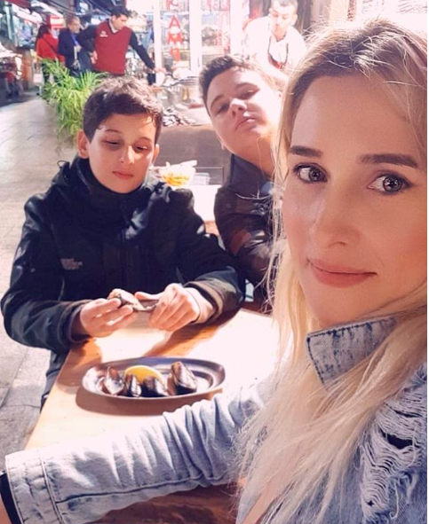 Seda Ocak kimdir Survivor 2019 Sema Aydemir'in ikizi kaç yaşında?  - Resim: 2