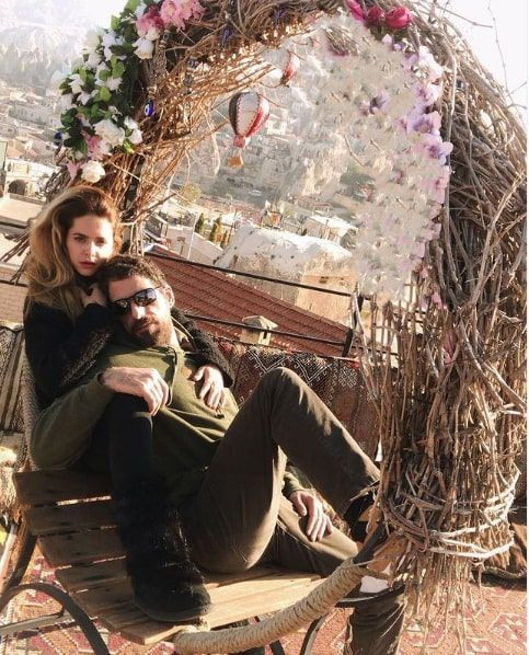 Survivor 2021 yıldızı Cemal Hünal adaya gitti eşi Lale Cangal bakın ne paylaştı - Resim: 1