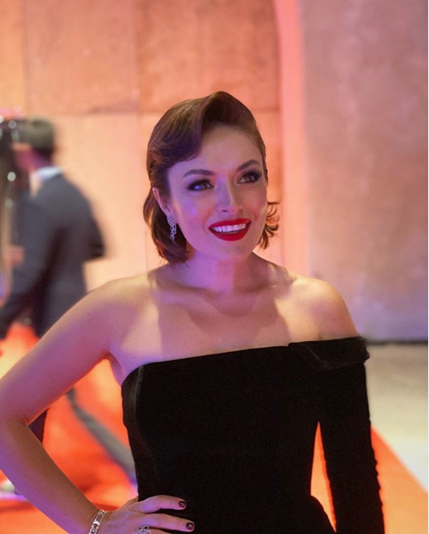 Ezgi Mola'dan takdirlik hamle Koronavirüs nedeniyle kira almayacak - Resim: 1