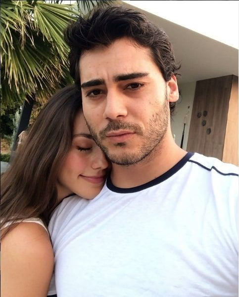 İstanbullu Gelin'le tanınan Berkay Hardal ile eşinin hamilelik testi krizi olay! - Resim: 3