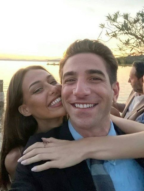 Alkolü fazla kaçırınca olanlar oldu! Dilan Çiçek Deniz'in 3 çocuklu 10 yaş büyük aşkı bakın kim - Resim: 1