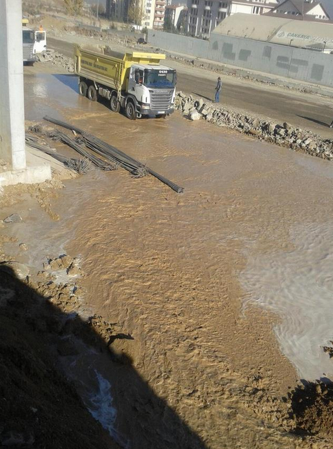 ODTÜ yolu çöktü işte ilk görüntüler - Resim: 3