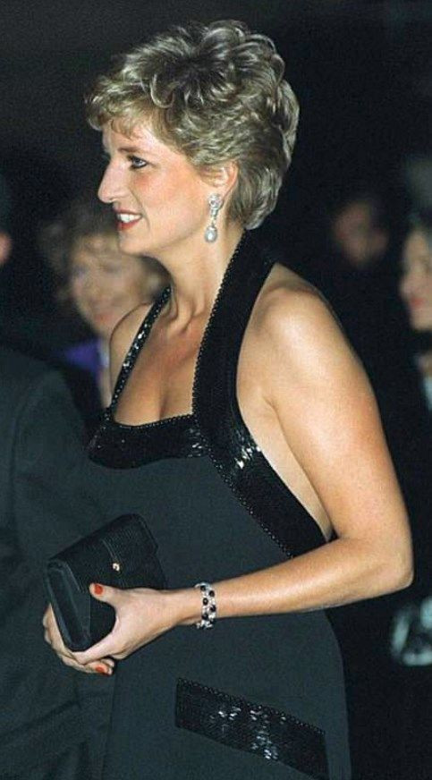 Prenses Diana’nın sweatshirt'ü rekor paraya satıldı - Resim: 3