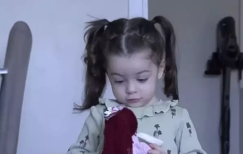 5 yıldızlı otelde daha önce görülmemiş ihmal! Kahvenin yanına su yerine koydukları sıvı pes dedirtti - Resim: 2