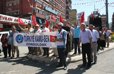 Bir avuç insan terörü lanetledi - Resim: 3