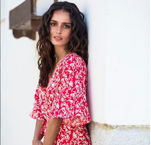 Kara Para Aşk dizisinde beraberlerdi Engin Akyürek 11 yaş küçük rol arkadaşıyla mı? - Resim: 4