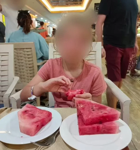 5 kuruş para ödemeden sınırsız yedi, içti! İngiliz kadın, Kuşadası'ndaki 5 yıldızlı oteli böyle dolandırdı - Resim: 2