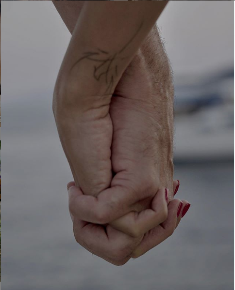 Arzum Onan'ın eşiyle aşk dolu Eylül ayı paylaşımı çok beğenildi! - Resim: 1