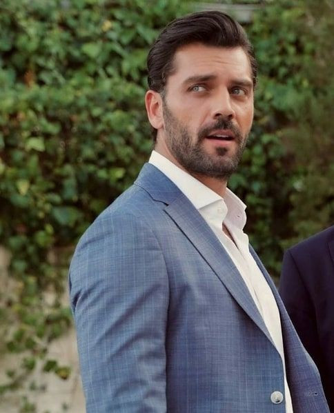 Ünlü isim diziye veda edecek Yasak Elma'daki entrika tansiyonu düşüyor! - Resim: 3