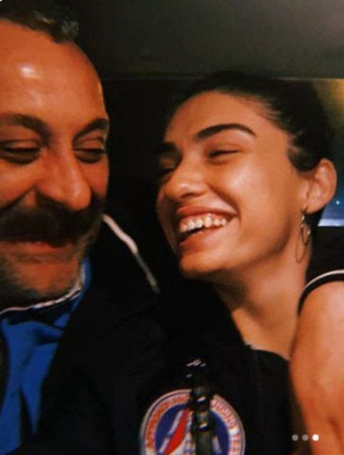 18 yaş büyük aşkını ifşa etti! Hazar Ergüçlü Onur Ünlü paylaşımıyla takipçilerini şaşırttı - Resim: 3