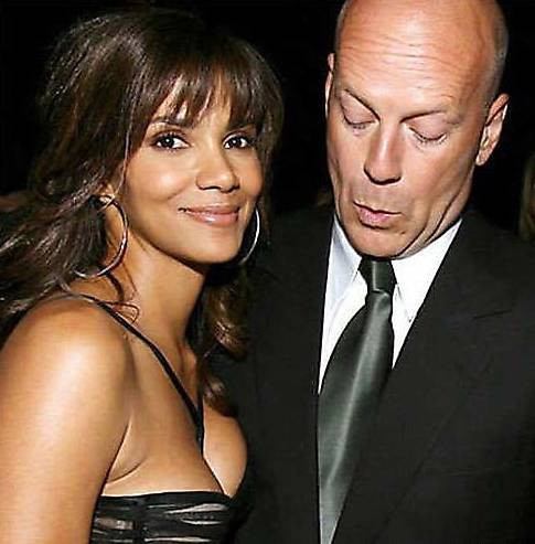 Dikizlerlerken böyle yakalandılar! - Resim: 1