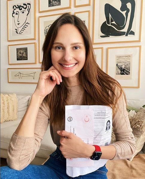 Brezilyalı oyuncu Jessica May muradına erdi Türk vatandaşı oldum dedi pozunu paylaştı - Resim: 4