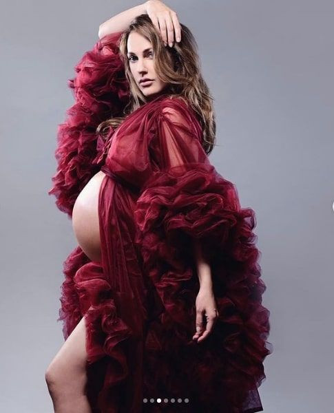 Meryem Uzerli'nin emzirme fotoğrafı olay yaratmıştı kızıyla yeni pozlarını paylaştı - Resim: 2