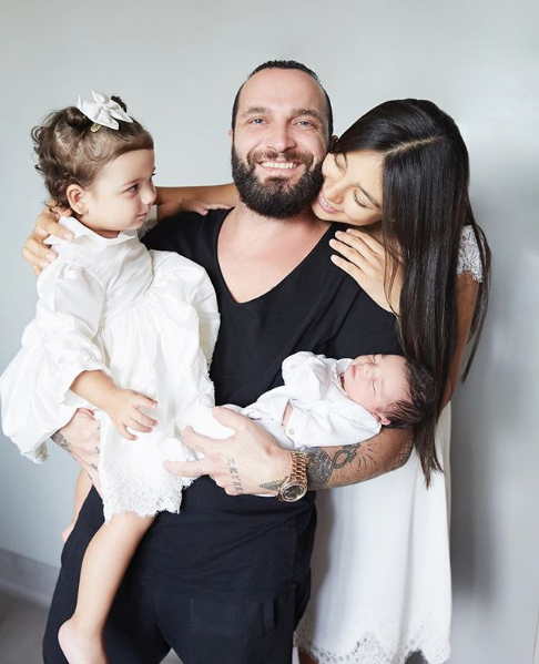 Berkay Şahin'in eşi Özlem Ada Şahin Cadılar Bayramı'nda kızını paylaştı! Linç edildi - Resim: 1