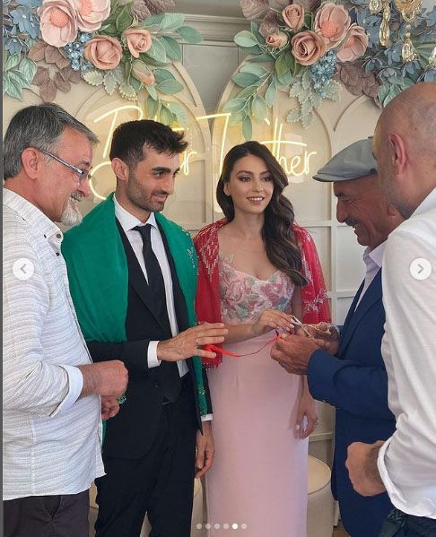 Cennet Mahallesi'nin Ayşe'si nişanlandı! Son hali görenleri çok şaşırtıyor... - Resim: 4