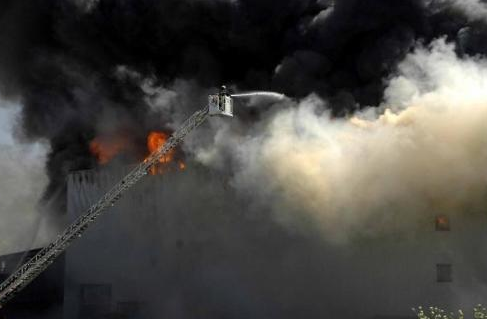 Fabrikada korkunç yangın! - Resim: 1