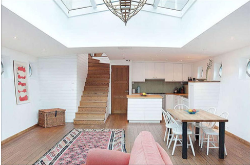 Mavnaydı şimdi ise yüzen bir saray - Resim: 4