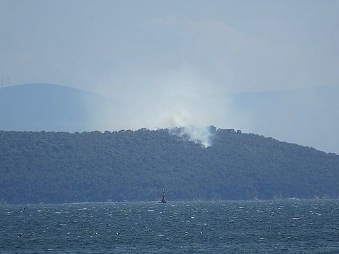 Korkulan oldu! Datça’da makilik yangını sürüyor - Resim: 4