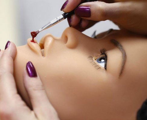 Silikon bebeklerin yapım aşamaları - Resim: 2