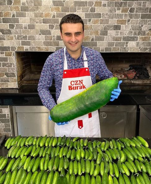 CZN Burak Özdemir'in bugüne kadar hiç bilinmeyeni ortaya çıktı! Görenler şok oldu - Resim: 1