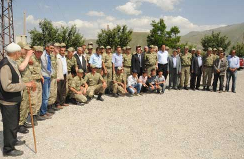 Van'da askere hüzünlü veda - Resim: 4