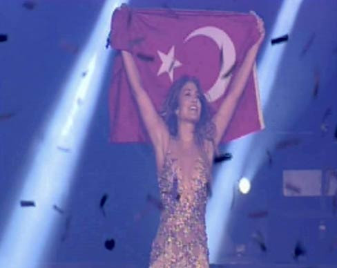 Lopez'den Türk bayraklı final - Resim: 1