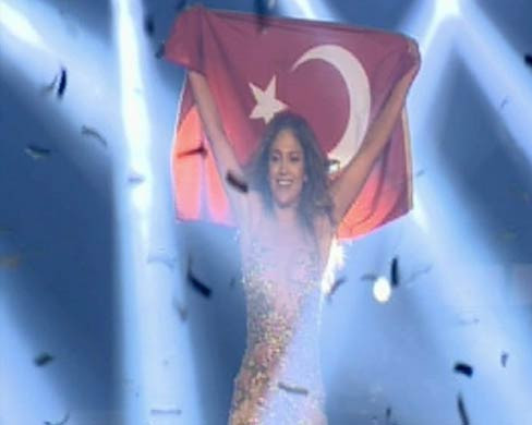 Lopez'den Türk bayraklı final - Resim: 3