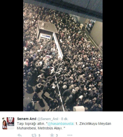 İstanbul'da hayat felç! Metrobüsler durdu - Resim: 1