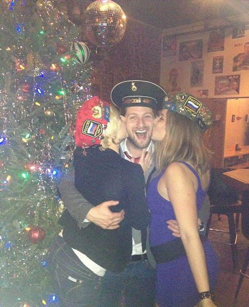 İki sevgilisi var ikisi de hamile ve çok mutlular! Bir garip olay - Resim: 1