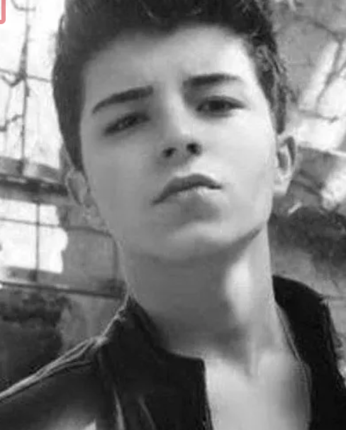 Cinsiyet değiştirip kadın olmuştu! Şimdi de bütün estetik işlemlerini geri aldırıyor - Resim: 3