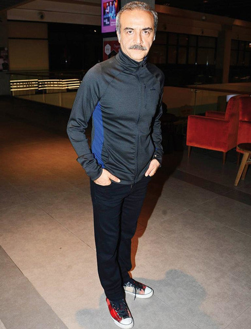 Yılmaz Erdoğan'dan Cem Yılmaz'a cevap: O yarışı görmedim - Resim: 1