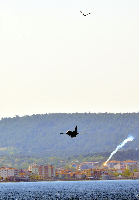 SOLOTÜRK'ün 23 Nisan gösterisi nefesleri kesti! - Resim: 4