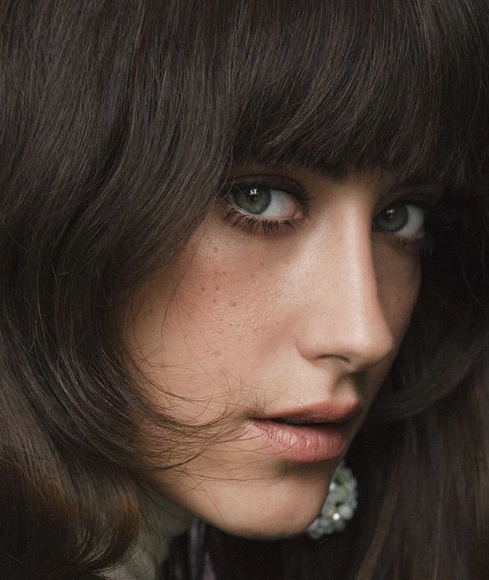 Hazal Kaya "sansasyonel biri olmadan da işimi yapabiliyorum" - Resim: 4