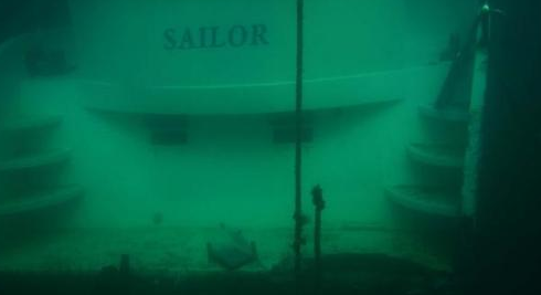 Batan tekneden inanılmaz görüntüler - Resim: 3