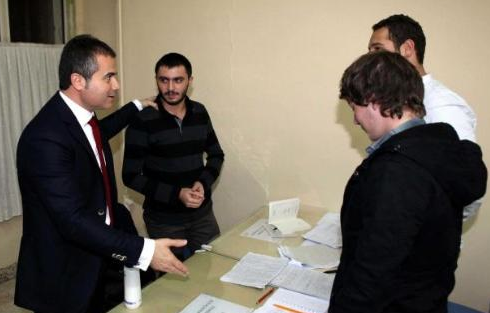 Bakan Kılıç öğrenci yurduna baskın yaptı - Resim: 4