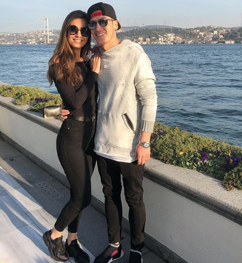 Amine Gülşe'den evlilik sorusuna şaşırtan cevap! - Resim: 1