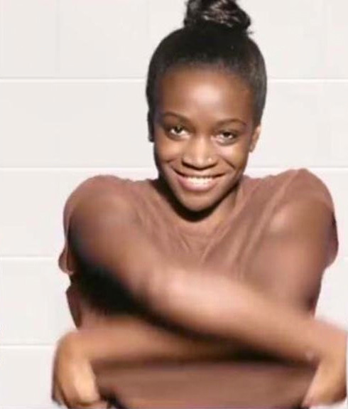 Dünya ayağa kalktı reklamdaki kadın bir anda soyununca... - Resim: 3